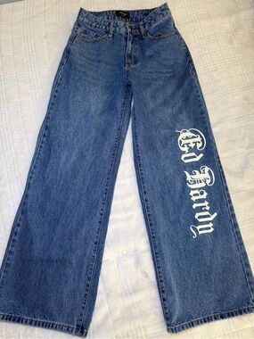 Ed Hardy jeans with graphic design size 26 y2k